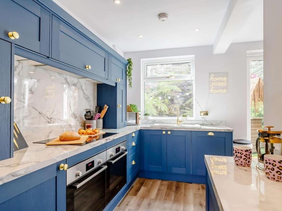 Dawns House Cromford, Peak District, Hot Tub, For 6 - Stunning Views Apartment Bagian luar foto