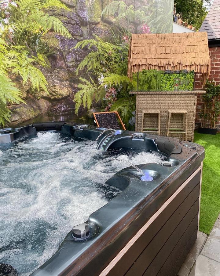 Dawns House Cromford, Peak District, Hot Tub, For 6 - Stunning Views Apartment Bagian luar foto